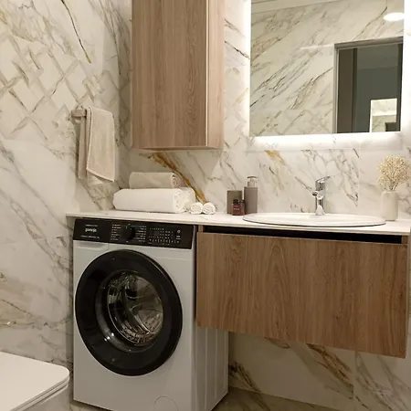 Light View - New Center *