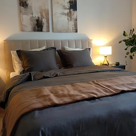 Light View - New Center