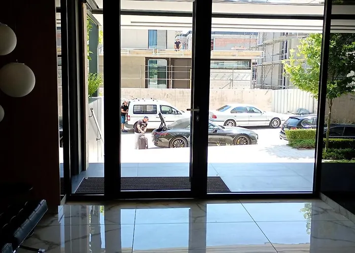 Light View - New Center Daire *