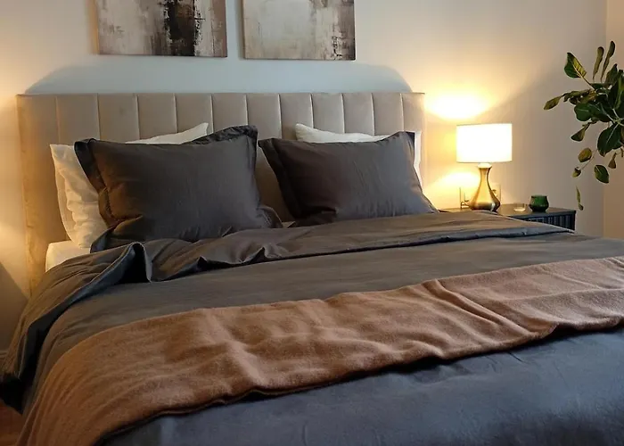 Light View - New Center