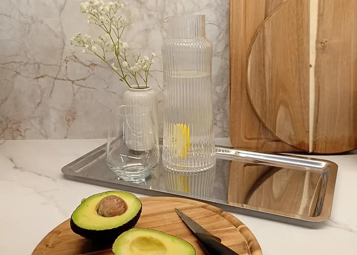 Light View - New Center *