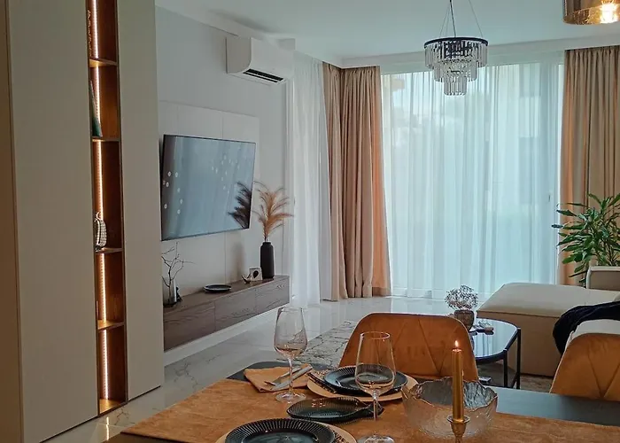 Light View - New Center