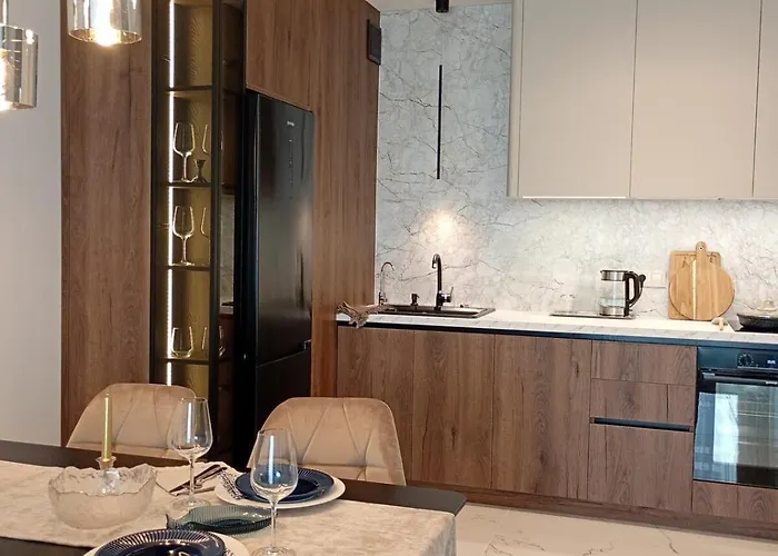 Light View - New Center